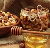 Honey and nuts to stimulate potency